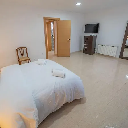 Aurore, 12 Persons, Large Salt-water Pool, Air Conditioning *