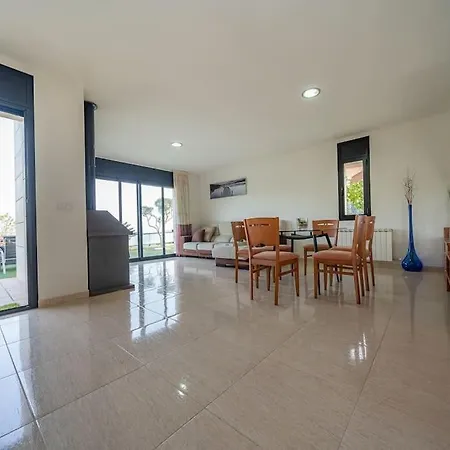 Aurore, 12 Persons, Large Salt-water Pool, Air Conditioning Villa