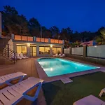 Aurore, 12 Persons, Large Salt-water Pool, Air Conditioning