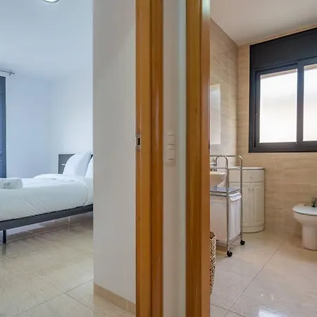 Aurore, 12 Persons, Large Salt-water Pool, Air Conditioning * Lloret de Mar