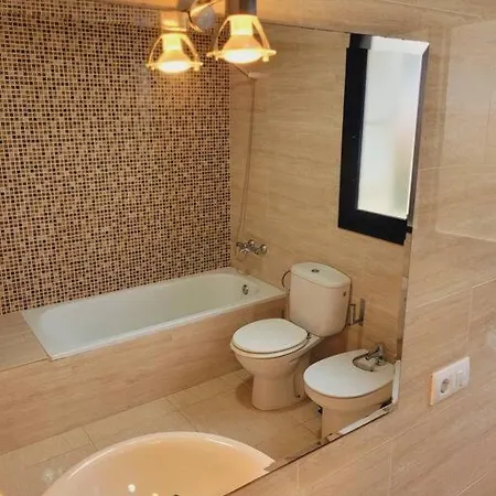 Aurore, 12 Persons, Large Salt-water Pool, Air Conditioning * Lloret de Mar