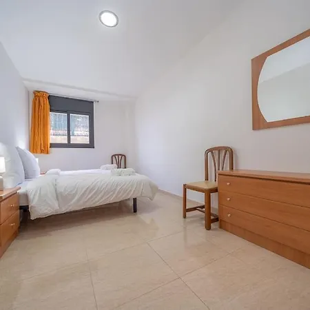 فيلة Aurore, 12 Persons, Large Salt-water Pool, Air Conditioning