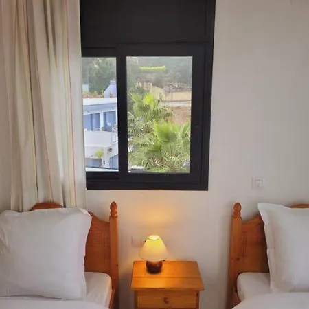 Aurore, 12 Persons, Large Salt-water Pool, Air Conditioning * Lloret de Mar