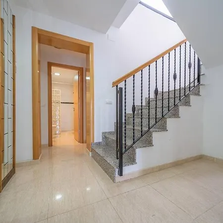 Villa Aurore, 12 Persons, Large Salt-water Pool, Air Conditioning