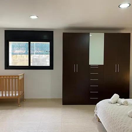 Вилла Aurore, 12 Persons, Large Salt-water Pool, Air Conditioning Льорет-де-Мар