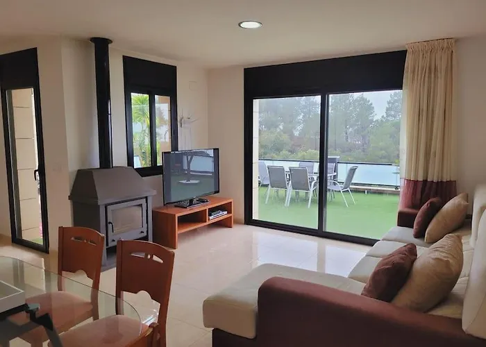 Aurore, 12 Persons, Large Salt-water Pool, Air Conditioning Villa *