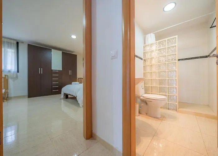 Aurore, 12 Persons, Large Salt-water Pool, Air Conditioning Willa *