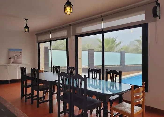 Aurore, 12 Persons, Large Salt-water Pool, Air Conditioning