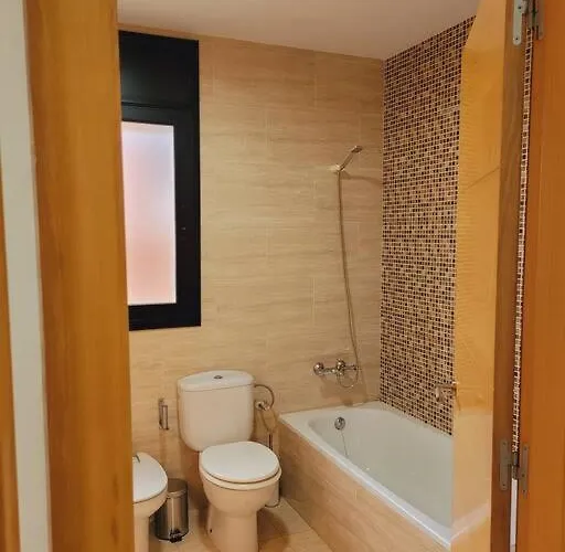 Villa Aurore, 12 Persons, Large Salt-water Pool, Air Conditioning Lloret de Mar