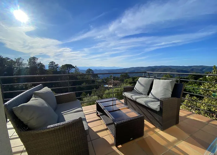 Aurore, 12 Persons, Large Salt-water Pool, Air Conditioning Lloret de Mar