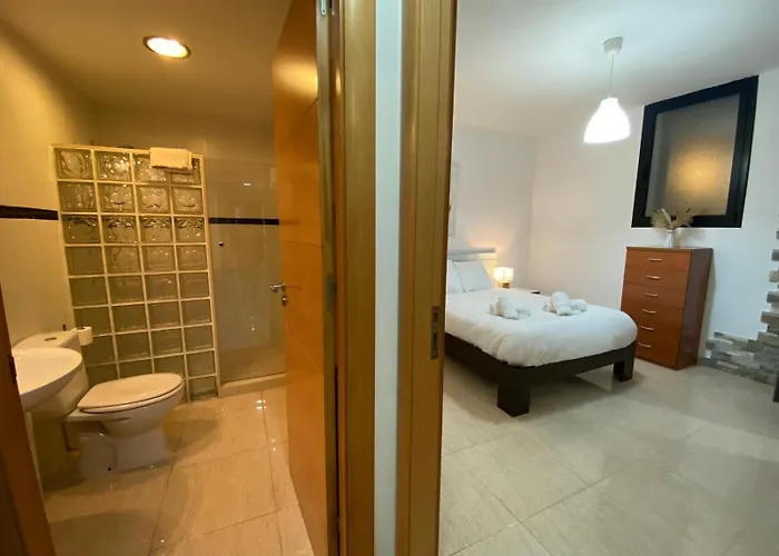 Willa Aurore, 12 Persons, Large Salt-water Pool, Air Conditioning Lloret de Mar