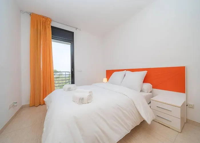 Aurore, 12 Persons, Large Salt-water Pool, Air Conditioning