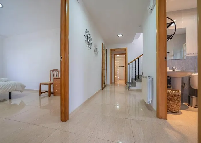 Aurore, 12 Persons, Large Salt-water Pool, Air Conditioning 别墅 *