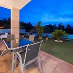 Aurore, 12 Persons, Large Salt-water Pool, Air Conditioning * يوريت دي مار